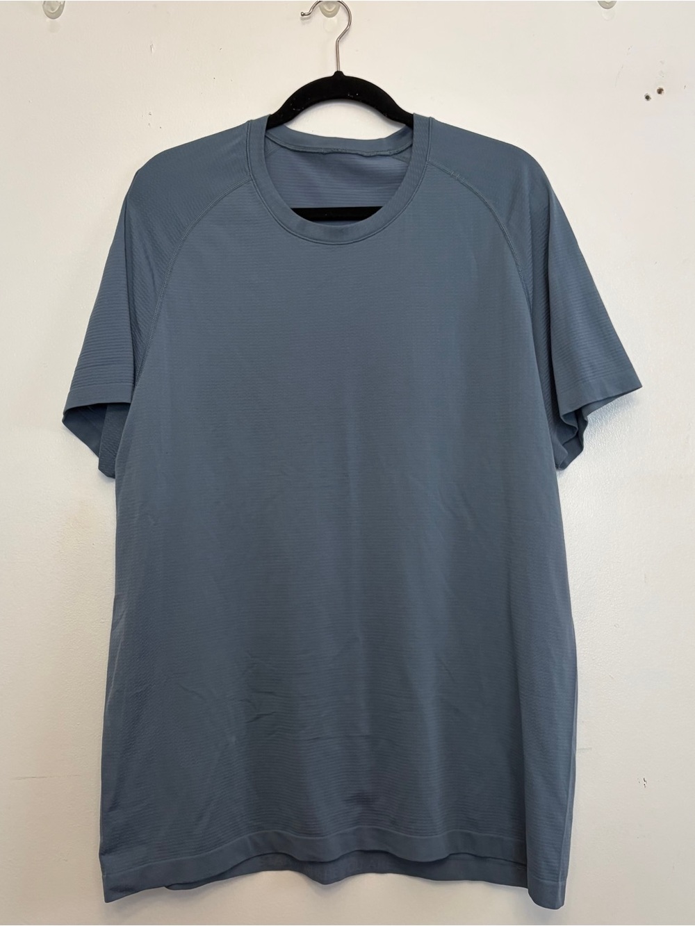 Lululemon Men's XL Short Sleeve